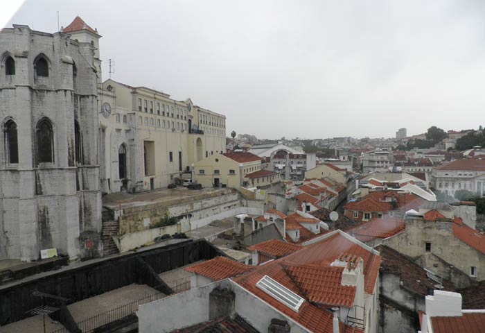 Convento do Carmo desde el Elevador de Santa Justa miradores de Lisboa