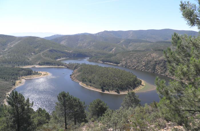 Vista del Meandro Melero desde la pista forestal