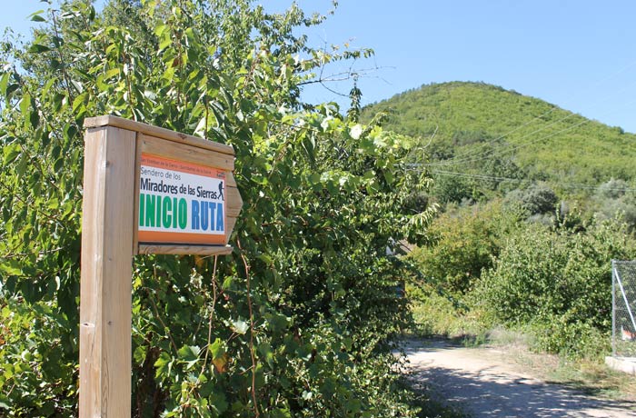 Inicio de la ruta de los Miradores de las Sierras senderismo en Salamanca