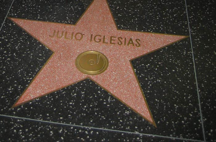 Estrella del gran Julio Iglesias Paseo de la Fama de Hollywood