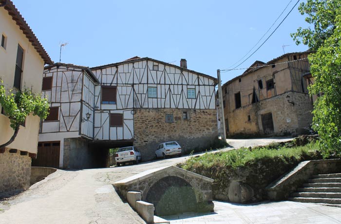 Casas típicas de San Esteban de la Sierra