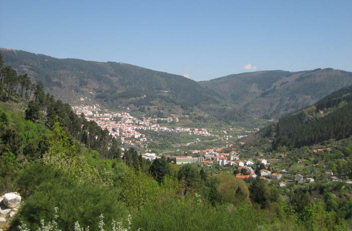 Vista de Manteigas desde el inicio de la ruta Sierra de la Estrella