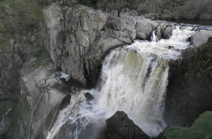 Cascada del Pozo de los Humos desde uno de los miradores de Masueco