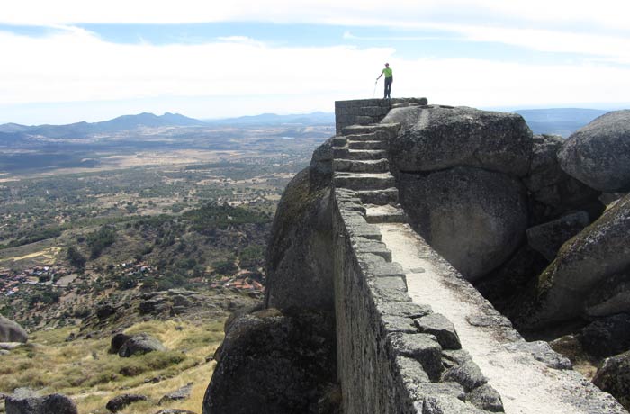 Muralla del Castillo de Monsanto Portugal