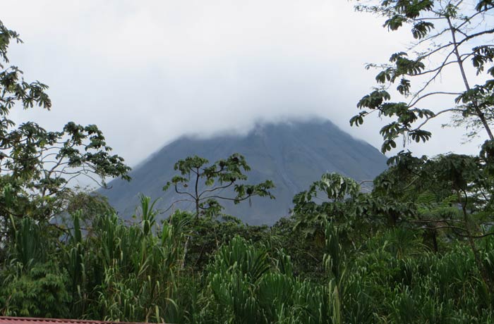 Vista del Volcán Arenal desde el aparcamiento