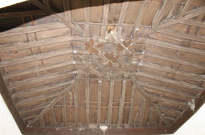Artesonado de la capilla de la iglesia de Nuestra Señora del Castillo