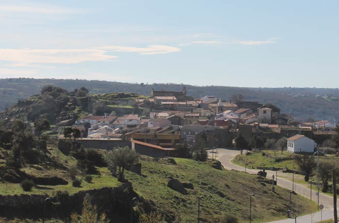 Vista de Castelo Mendo desde el altar dedicado a la Virgen de Fátima