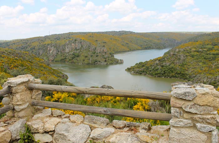 Mirador de la desembocadura del Esla Cascada de Abelón