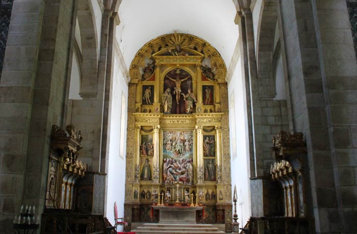 Retablo del altar mayor de la Concatedral obra de Gregorio Fernández qué ver en Miranda do Douro