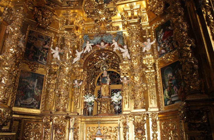 Retablo del Santuario de Nuestra Señora de la Peña Senda de los dos Ríos