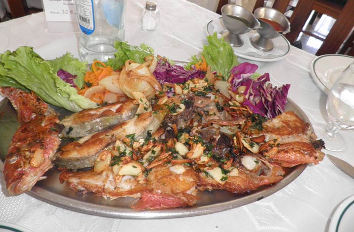 Parrillada de pescado en la Marisquería Ramón de San Andrés