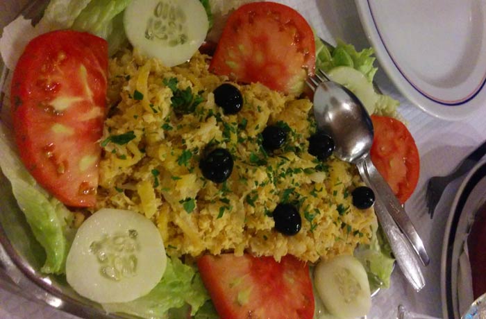 Bacalao a brás del restaurante Marigil comer en el Algarve